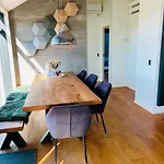 度假居 Luxurious With Sauna & Outdoor Hot Tub *