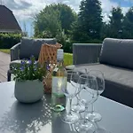 Luxurious With Sauna & Outdoor Hot Tub 度假居 Hejls