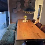 度假居 Luxurious With Sauna & Outdoor Hot Tub