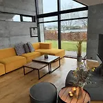 度假居 Luxurious With Sauna & Outdoor Hot Tub