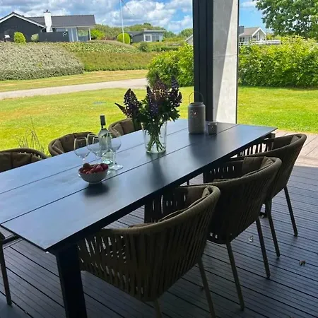 Luxurious With Sauna & Outdoor Hot Tub * 하일스