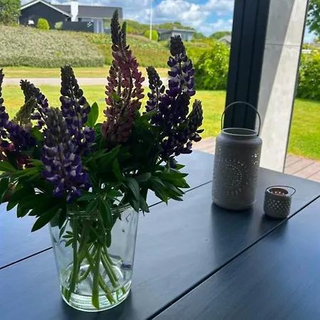 Luxurious With Sauna & Outdoor Hot Tub 펜션 하일스