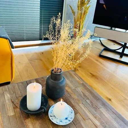 펜션 Luxurious With Sauna & Outdoor Hot Tub