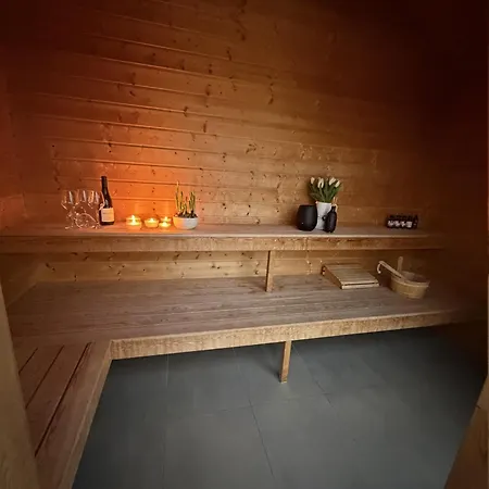 Luxurious With Sauna & Outdoor Hot Tub Casa de Férias