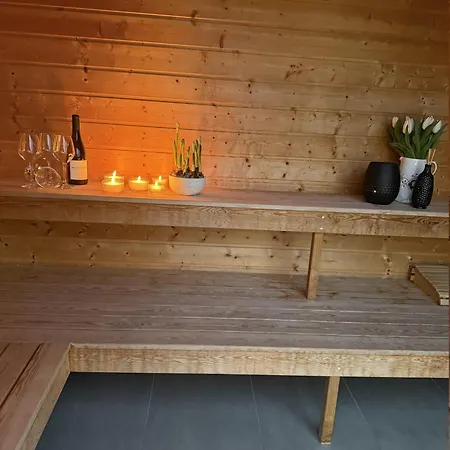 Luxurious With Sauna & Outdoor Hot Tub Casa de Férias