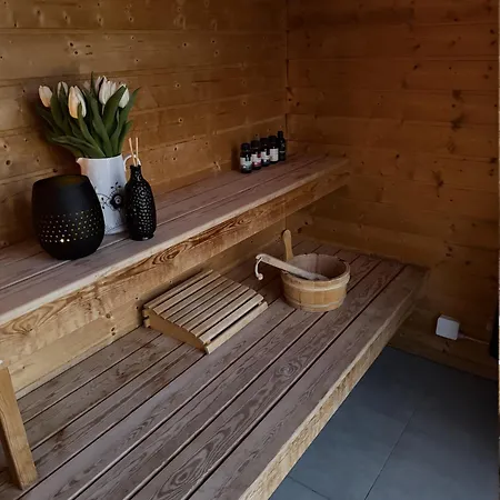 Luxurious With Sauna & Outdoor Hot Tub