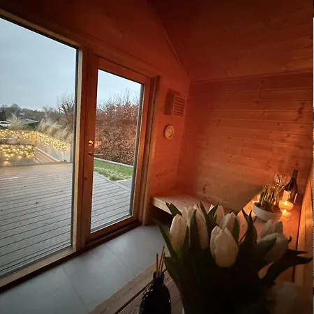 Casa de Férias Luxurious With Sauna & Outdoor Hot Tub *