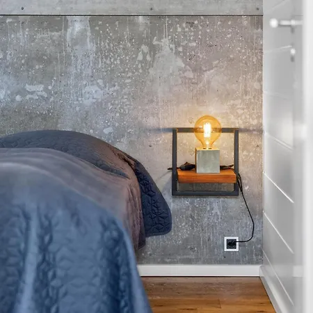 Luxurious With Sauna & Outdoor Hot Tub
