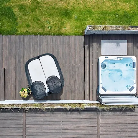 Luxurious With Sauna & Outdoor Hot Tub Casa de Férias *